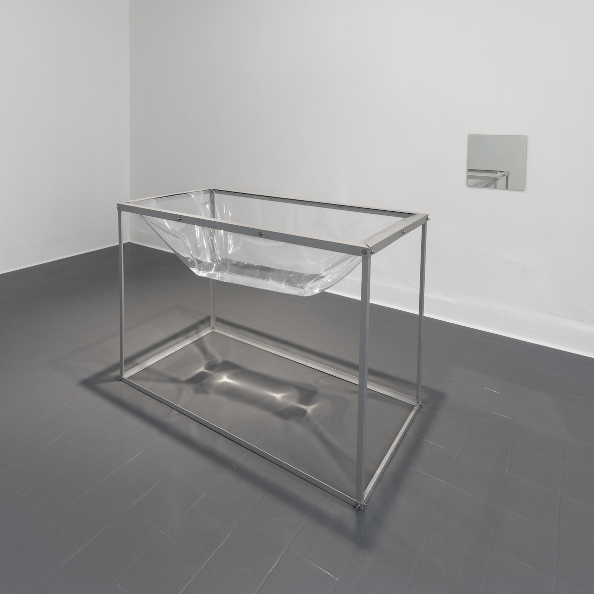 Adam Fearon, Vessel, 2019, Aluminium, PVC, Water, Mirror, 80 x 60 x 120 cm. Copyright the Artist. Photography Roland Paschhoff.